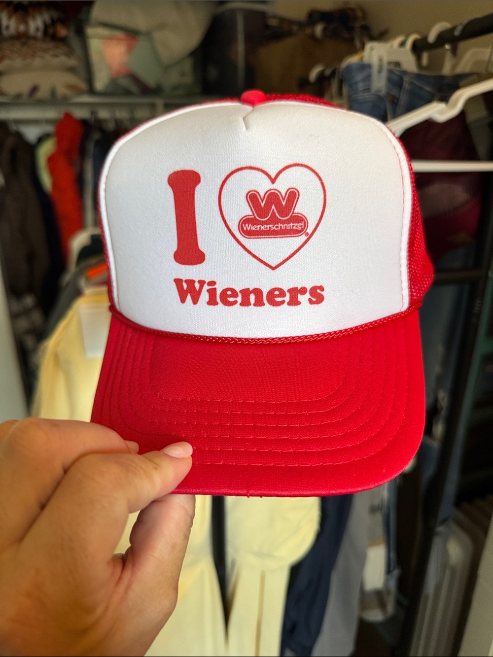 Wienerschnitzel trucker hat